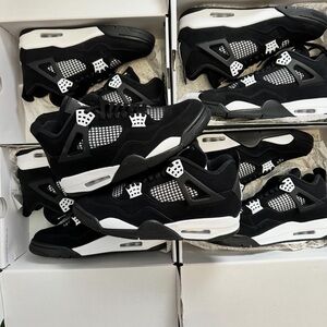 Jordan 4 Black And White